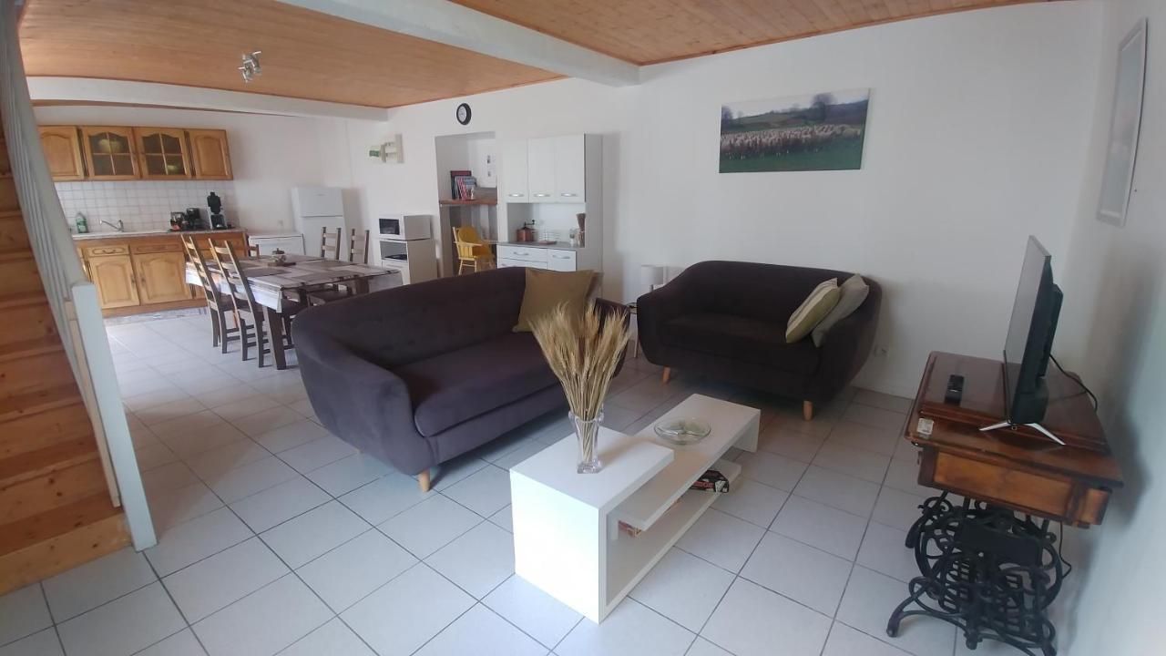 Meuble De Tourisme Au Coeur Du Village A Aramits , Haut Bearn المظهر الخارجي الصورة